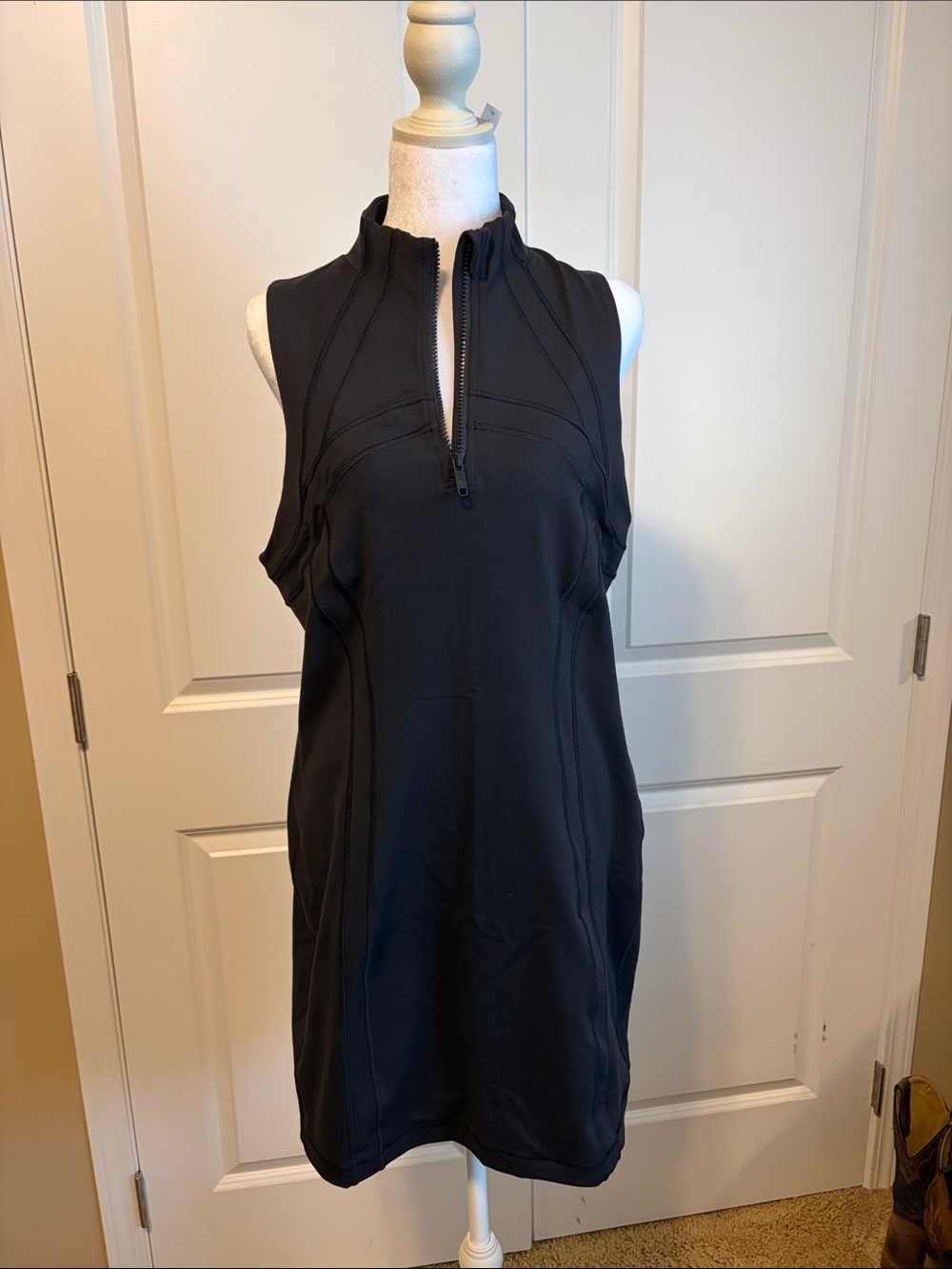 lululemon athletica Sleeveless Zip-Front Mini Dress in Black